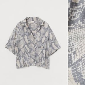 H&M ⎮ Voluminous resort shirt